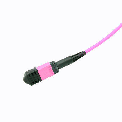 Cables de fribra óptica con varios modos de funcionamiento Om4 del cordón de remiendo de 12F MPO MTP los 50/125μm para las telecomunicaciones