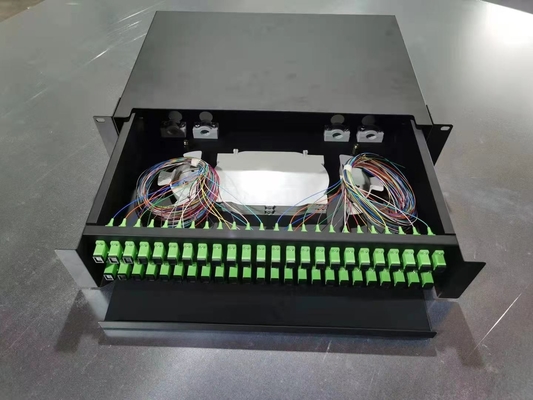 2U 48 tipo diapositiva del cajón del panel de remiendo de la fibra óptica del SC de la base 24Port hacia fuera